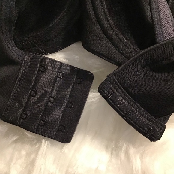 Adore Me Underwire Crossback Sports Bra 30D - Picture 6 of 6
